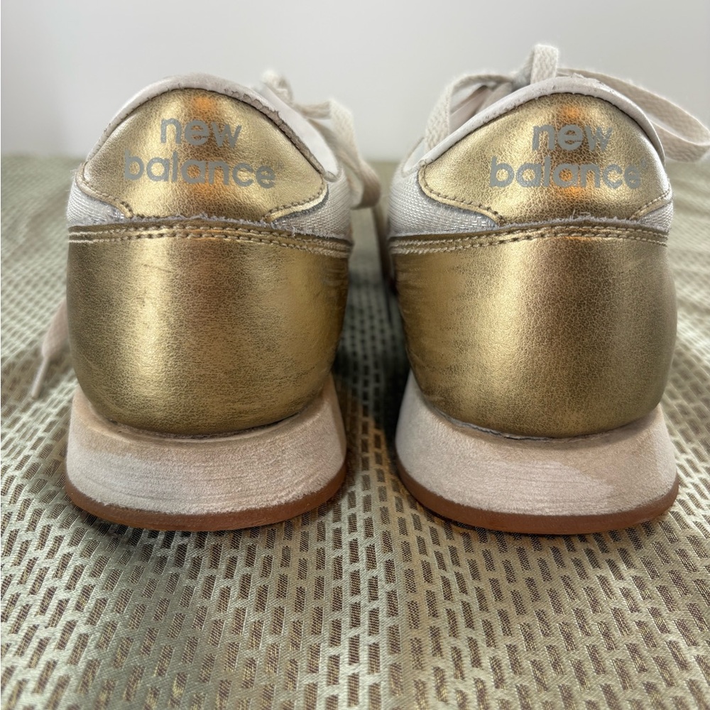 New Balance x J Crew 620 Sneakers Women’s Beige Gold Retro Size 9